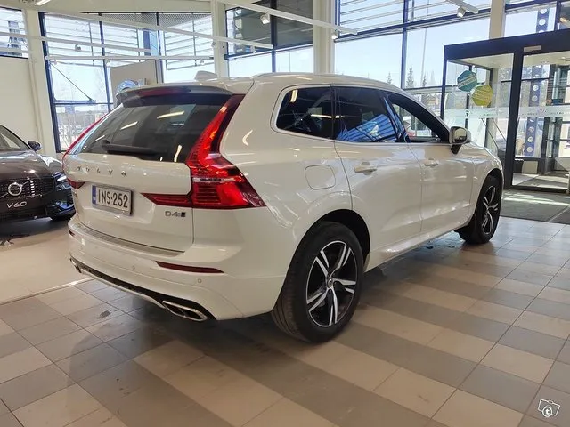 Volvo XC60 D4 AWD Business R-Design aut Image 3